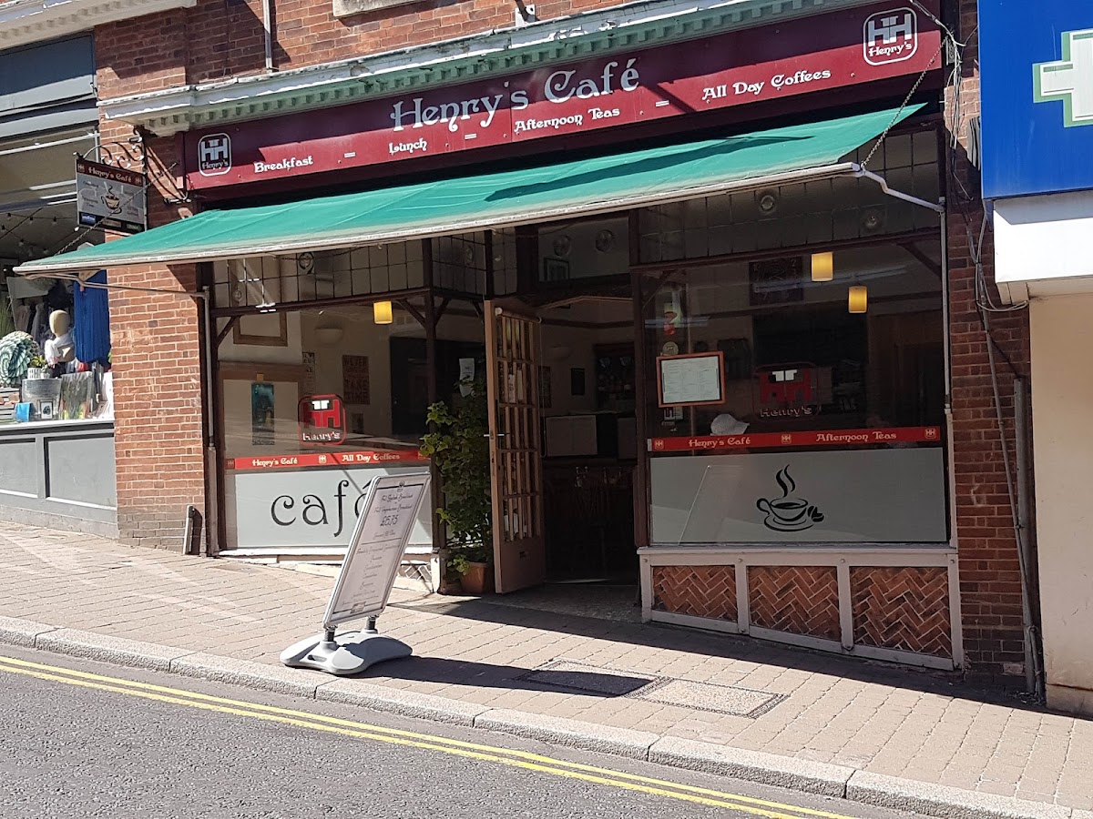 Henrys Cafe Photos 2